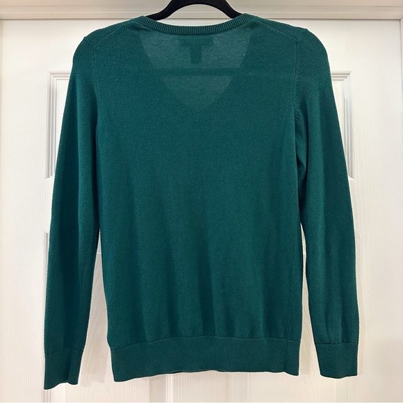 Amazon Essentials V Neck Pullover Sweater Green sz XS - Picture 2 of 4
